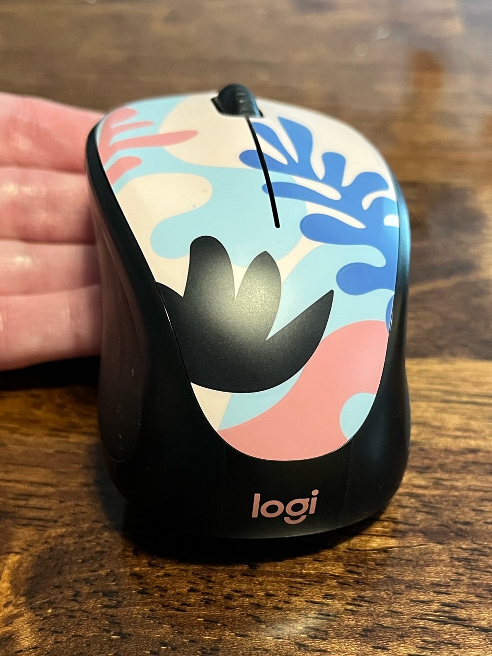 Logitech Wireless Compact Mouse Coral Reef